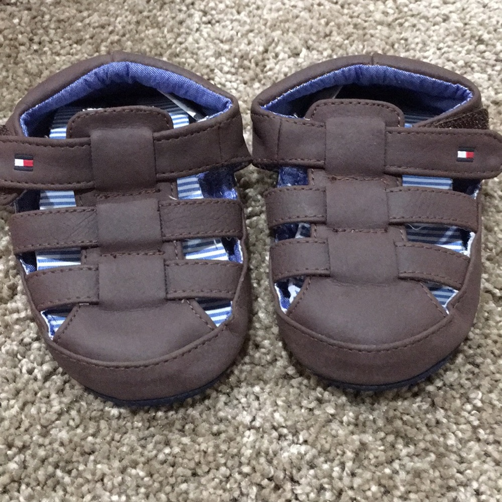 Baby boy Tommy Hilfiger sandals - (BinA - lot 22) a22